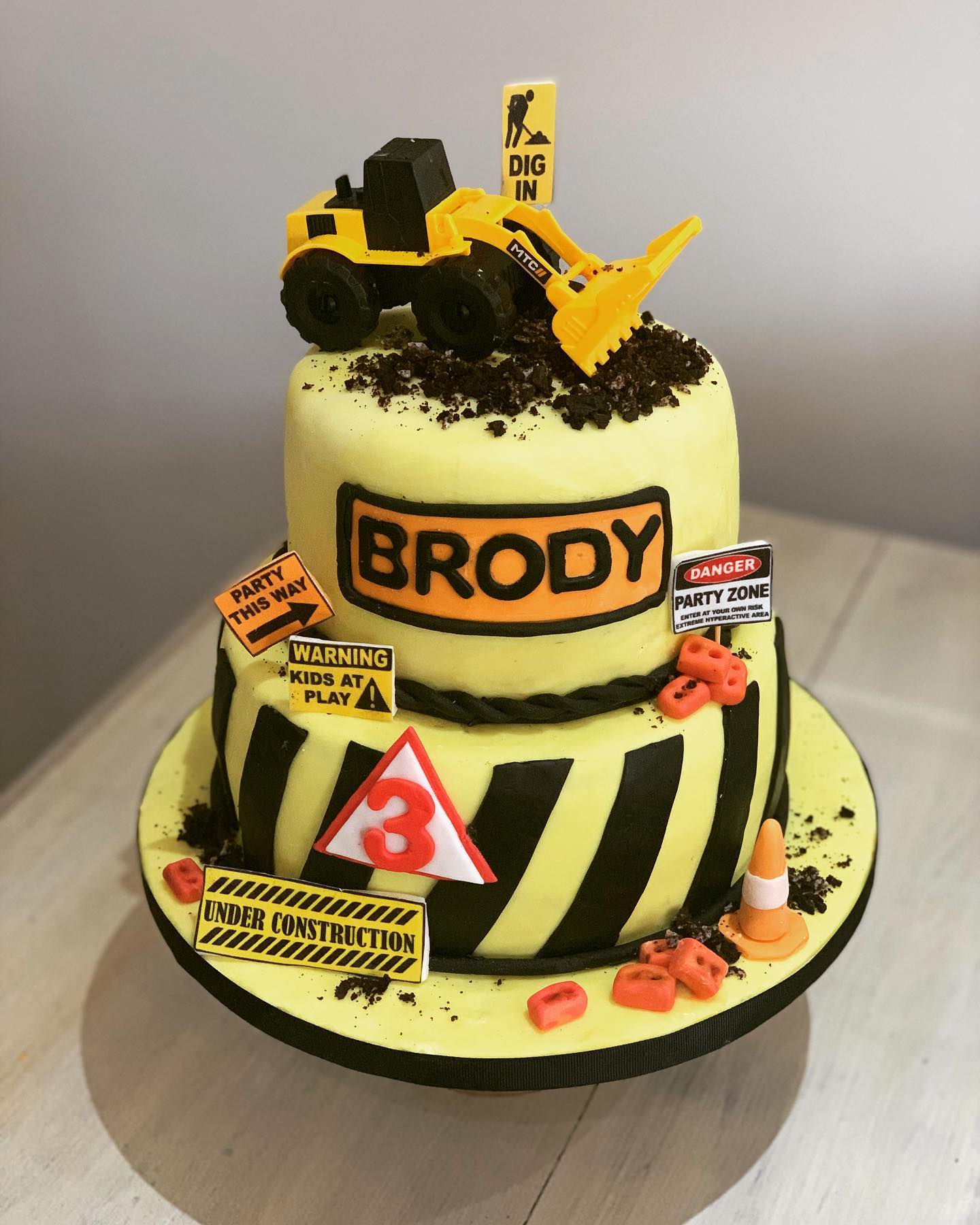 [New Designs] 18 Jcb Cake Designs, Images, Decorations, Toppers in 2024