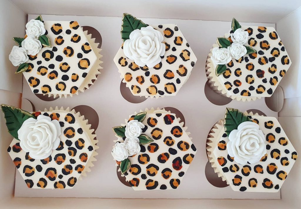 Leopard Cupcakes 2