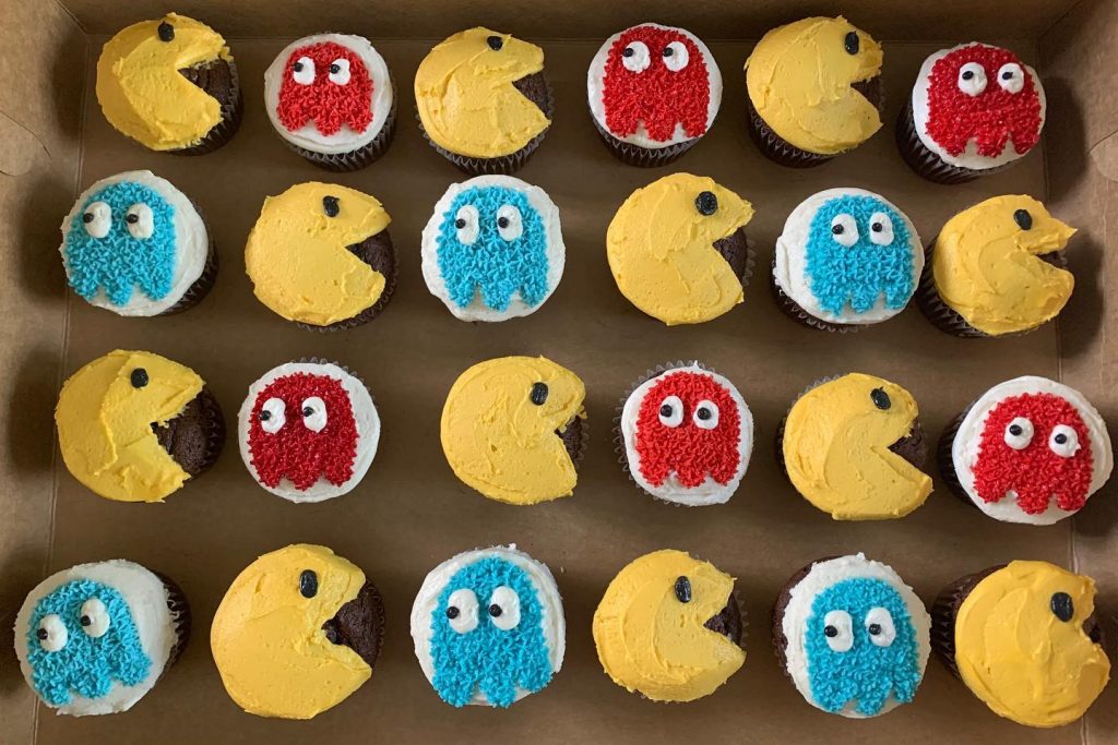 Pac Man Cakes and Cupcakes 3