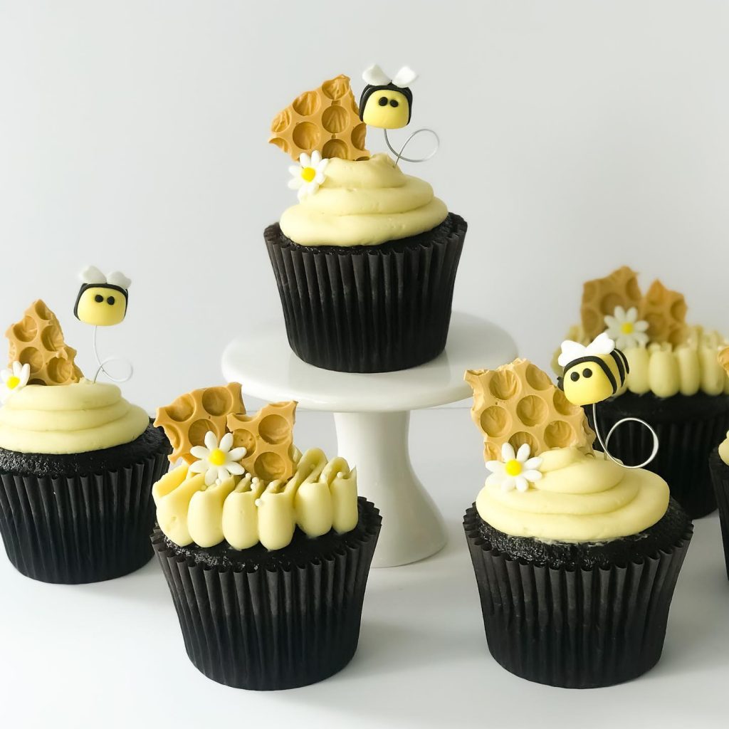 bee cupcakes 2