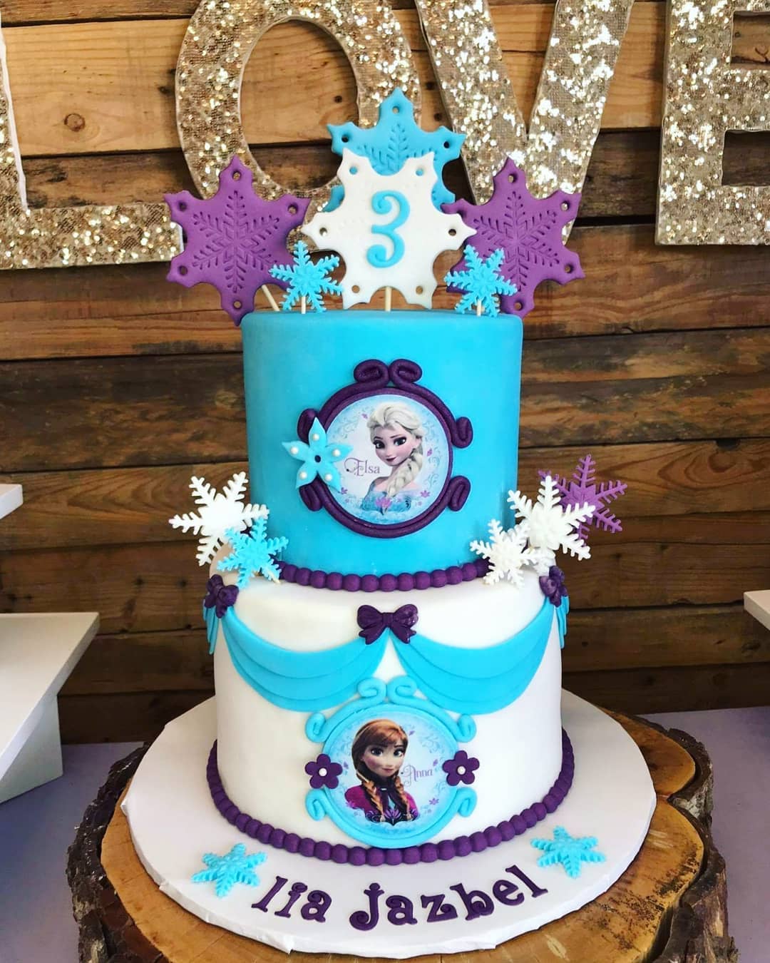 [New Designs] 17 Frozen Disney Anna Cake Designs for Birthday in 2024