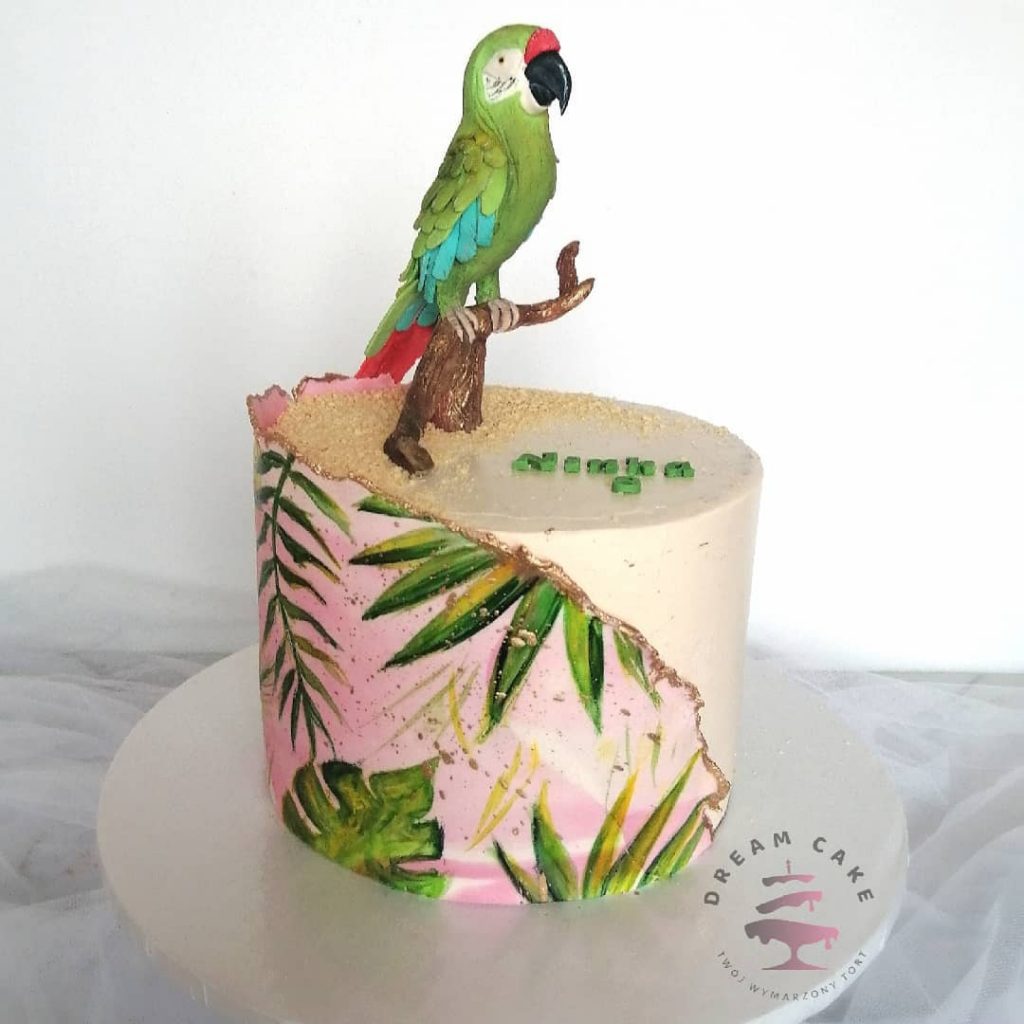 parrot cake 1