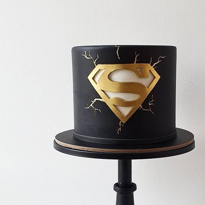 superman cake topper