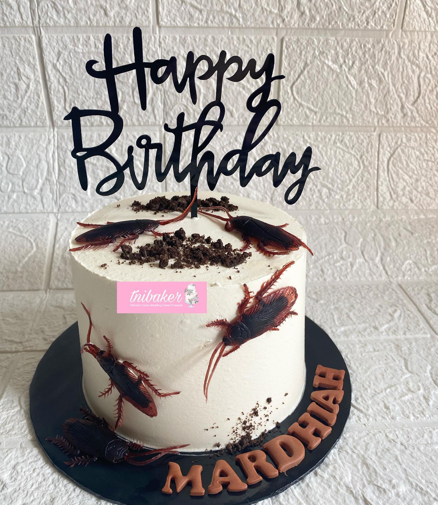 [Updated] 14 Cockroach Cake Design Ideas Decorations Toppers in 2024