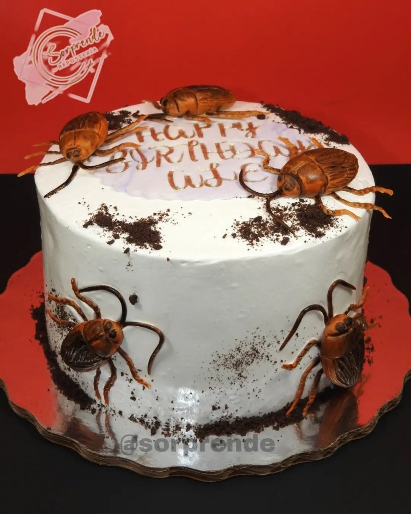 Cockroach Cake Topper 2