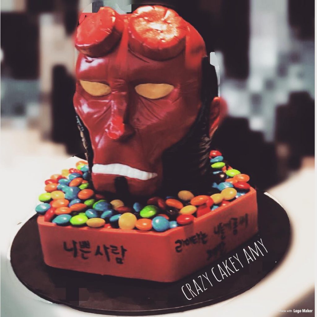 Hellboy cake2
