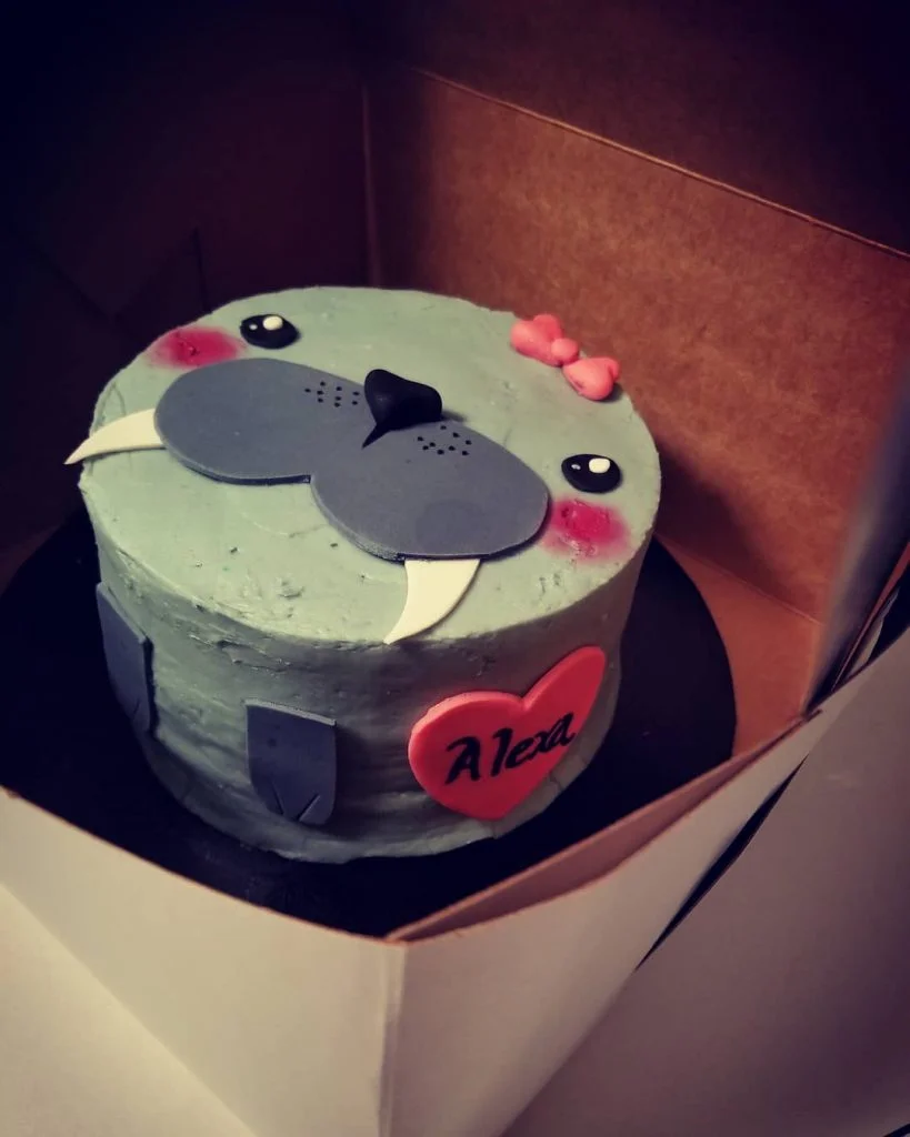 Mini Walrus Cake Designs1