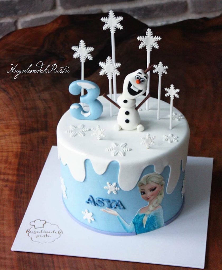 Simple Disney Elsa Cake Designs2
