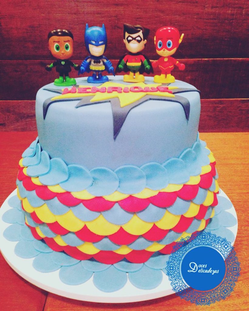 Simple Justice League Cake Designs