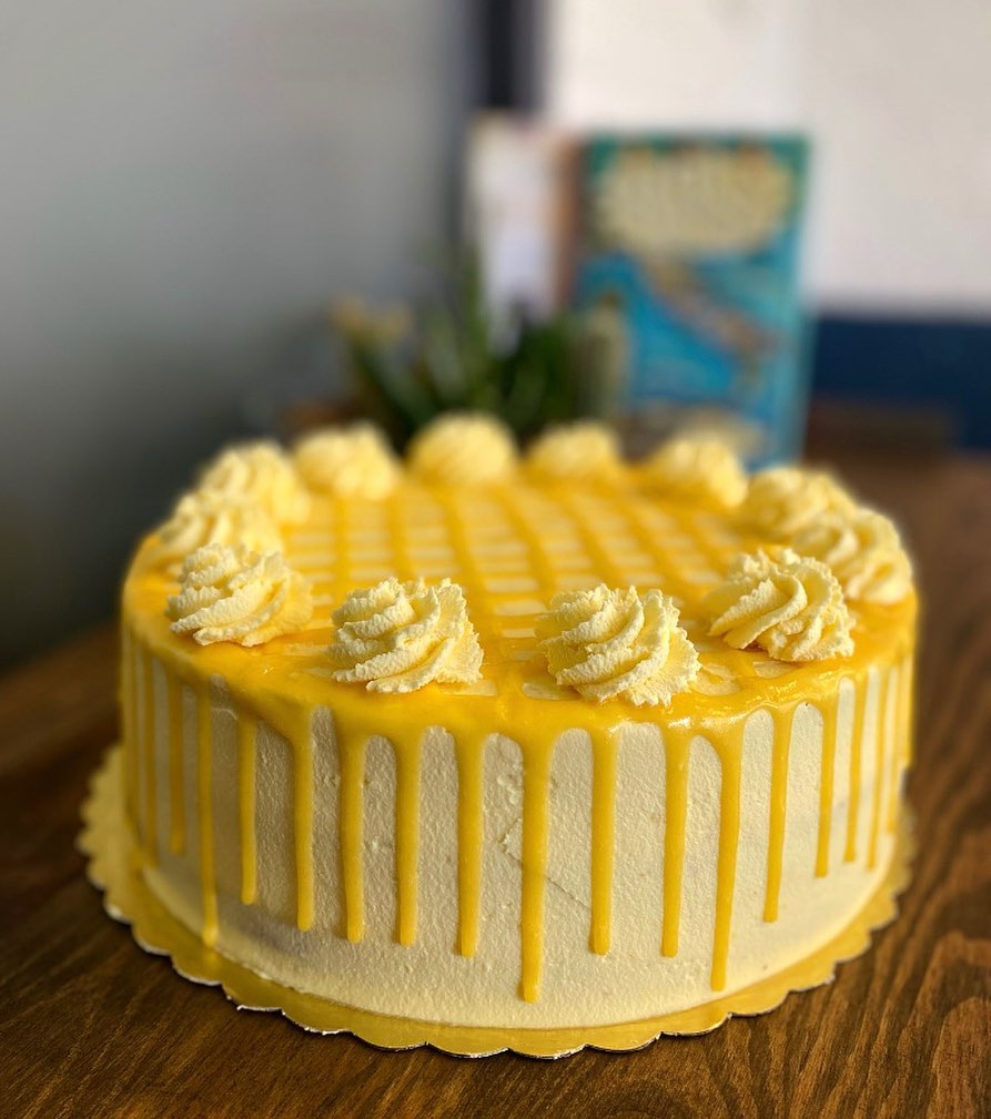 Lemon Curd Cake Design