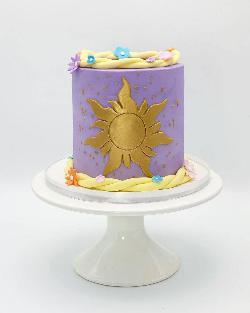 Tangled Logo Cake Design