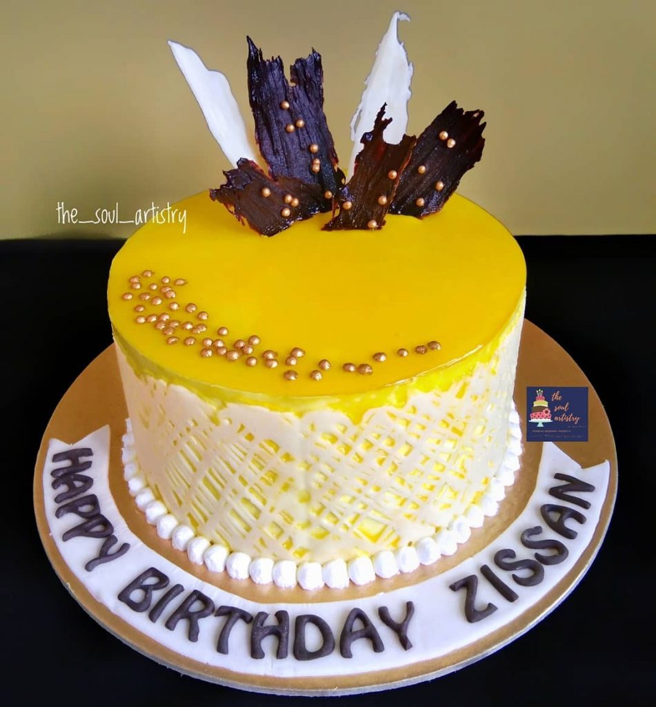 Yellow Colour Gel Cake