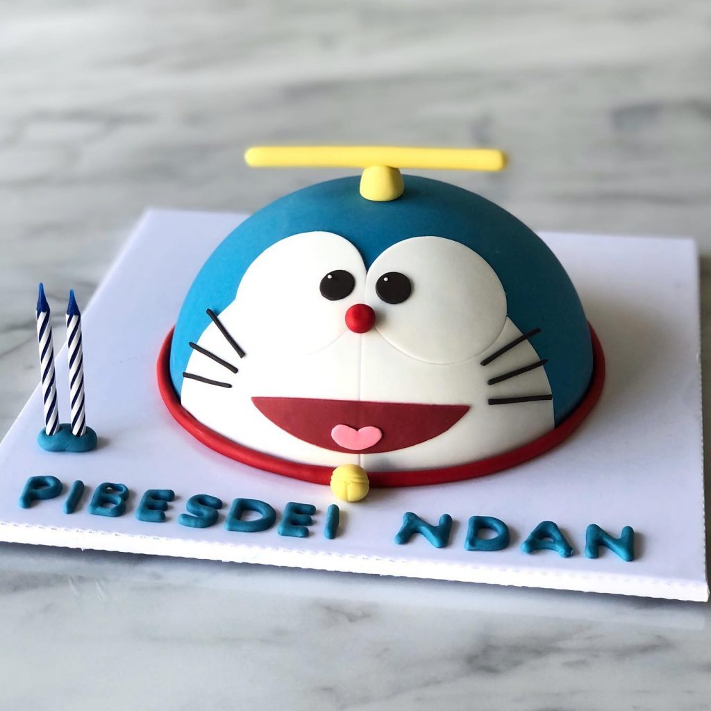 Doraemon Face Cakes