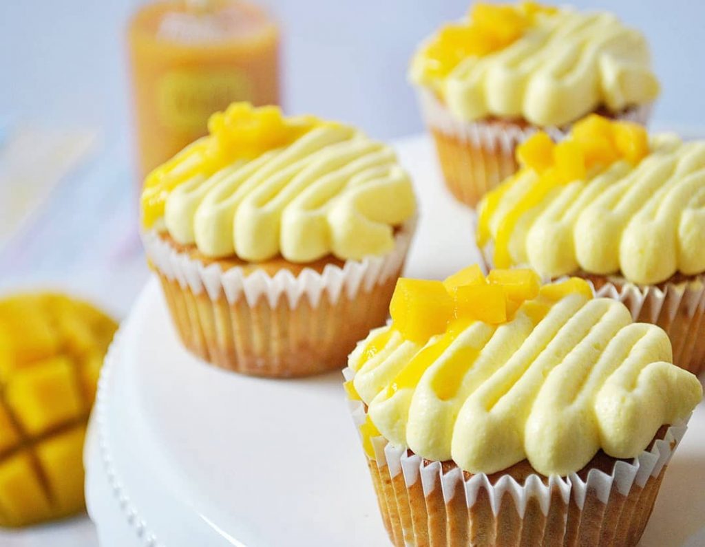 mango cupcakes