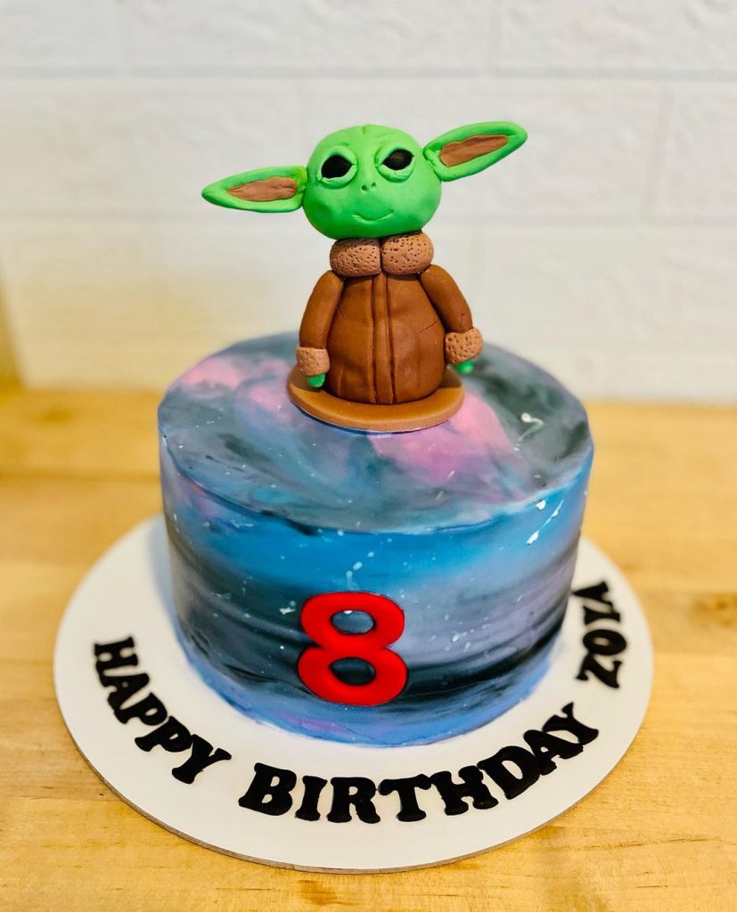 Baby Yoda Cake Topper 2