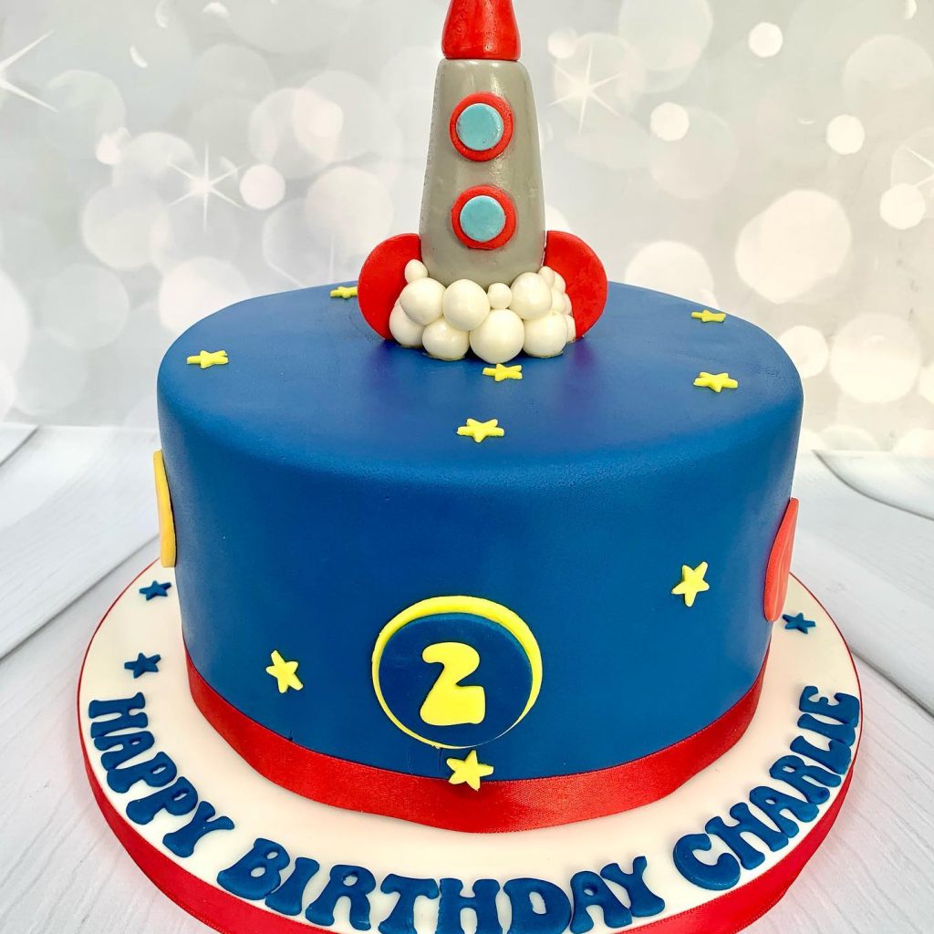 Rocket birthday cakes for children 2
