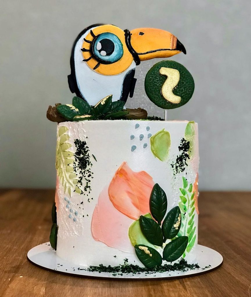 printed Parrot Cakes 2