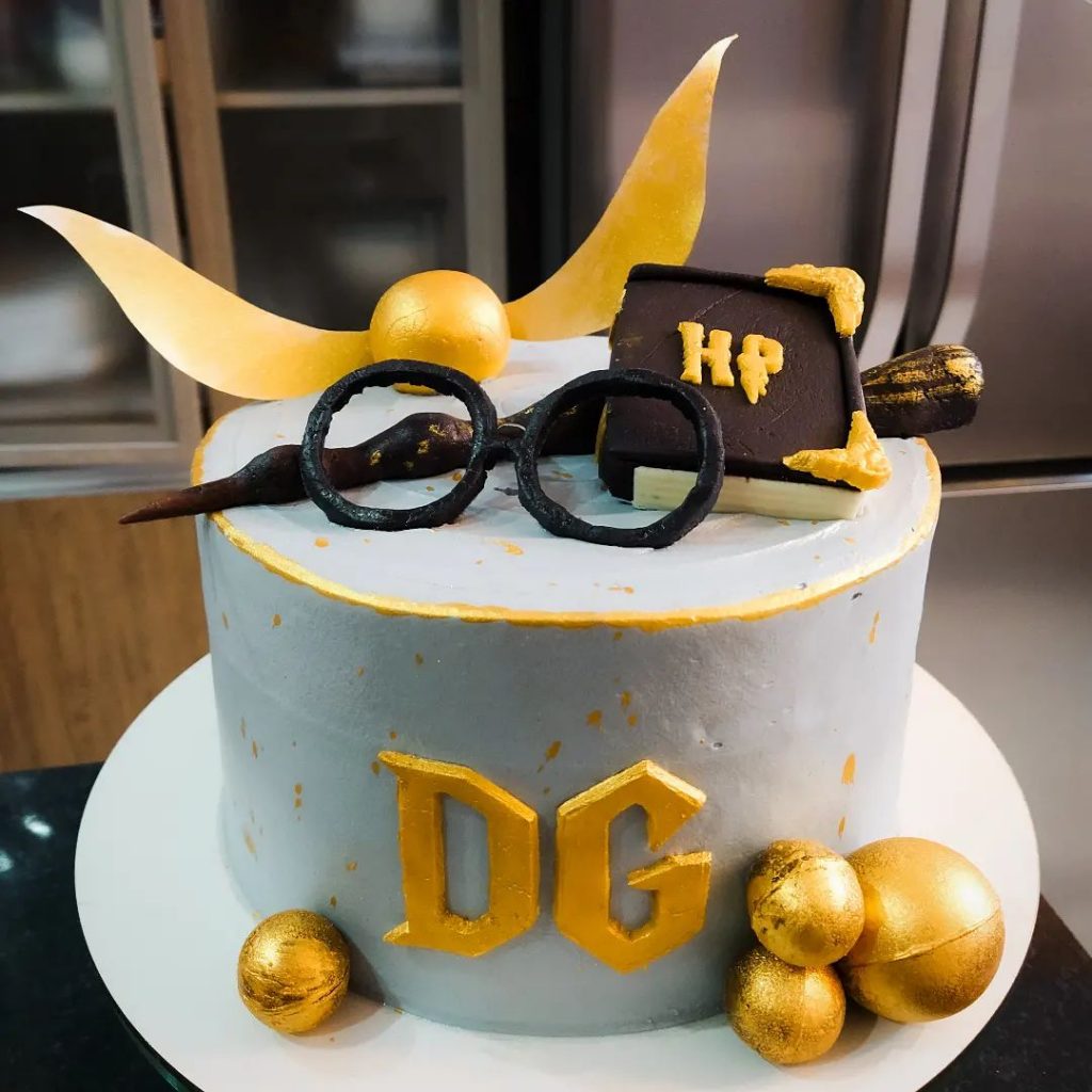 Simple Harry Potter Cake Design