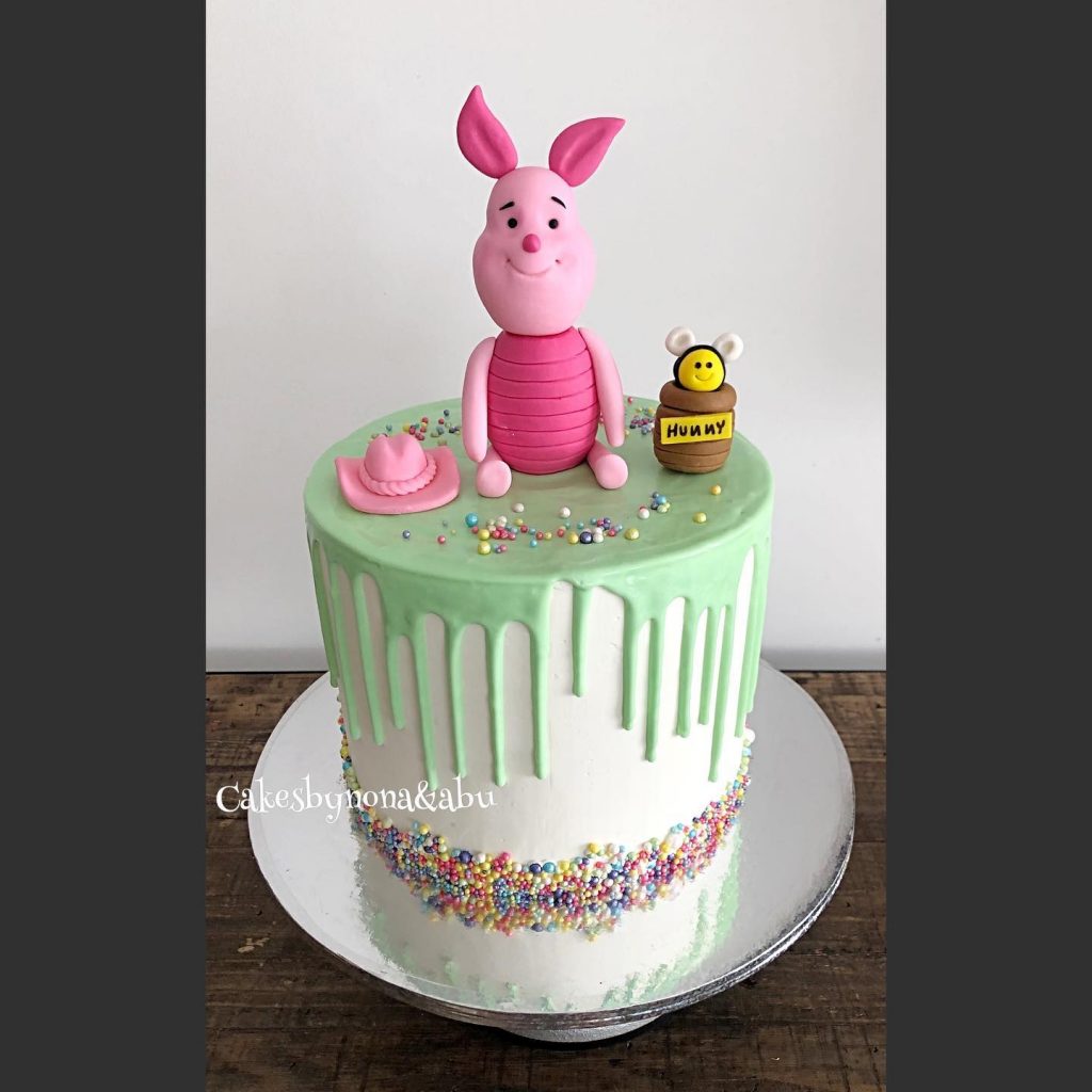 Piglet Birthday Cake Designs 2