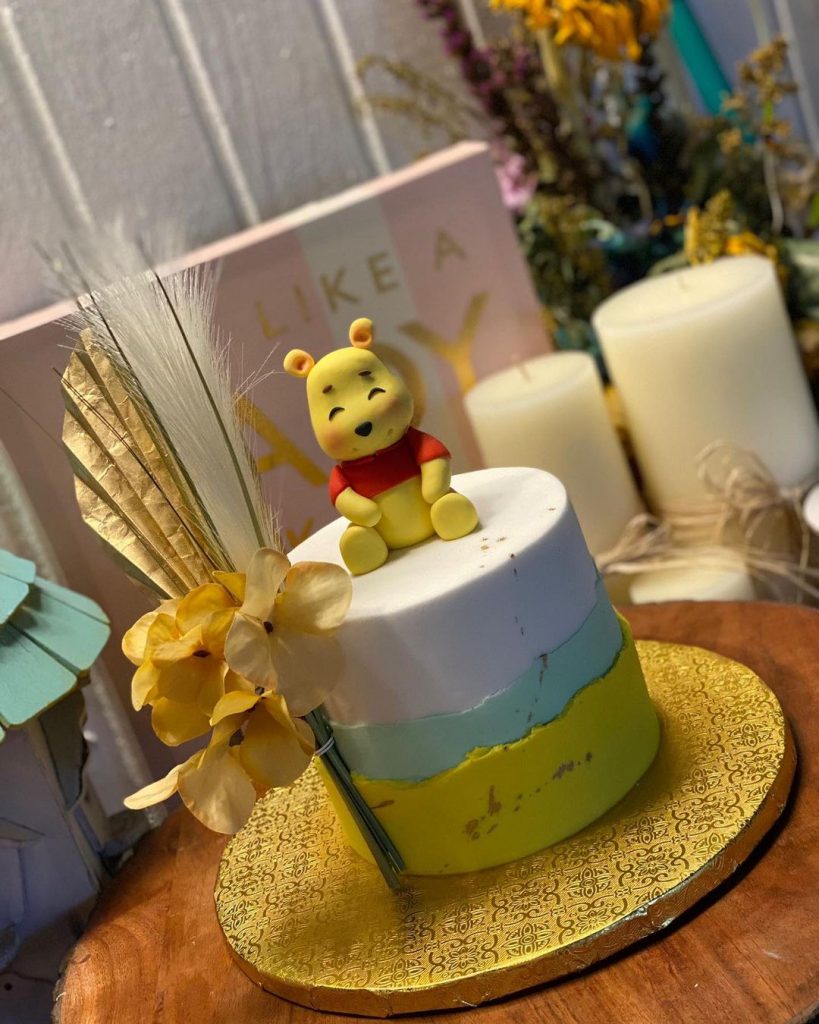 Winnie The Pooh Baby Shower Cake Ideas 2