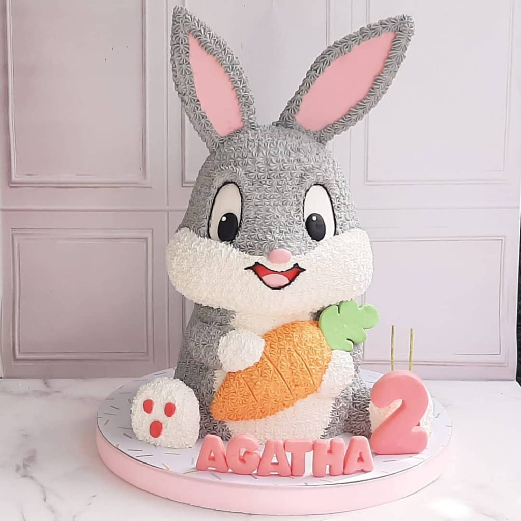 Bugs Bunny Cake Design