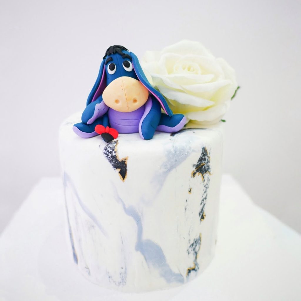 Eeyore Theme Cake Designs 2