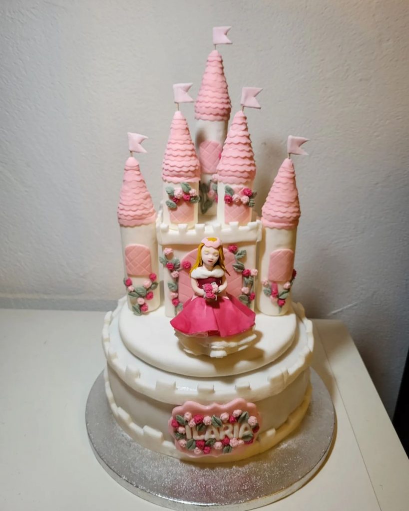 Princess Aurora Cake Topper 2
