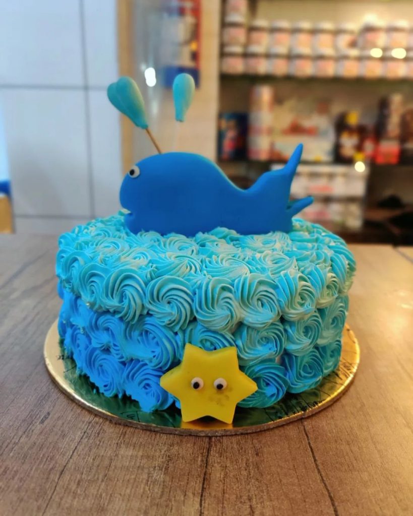 Blue whale Cake Design 2