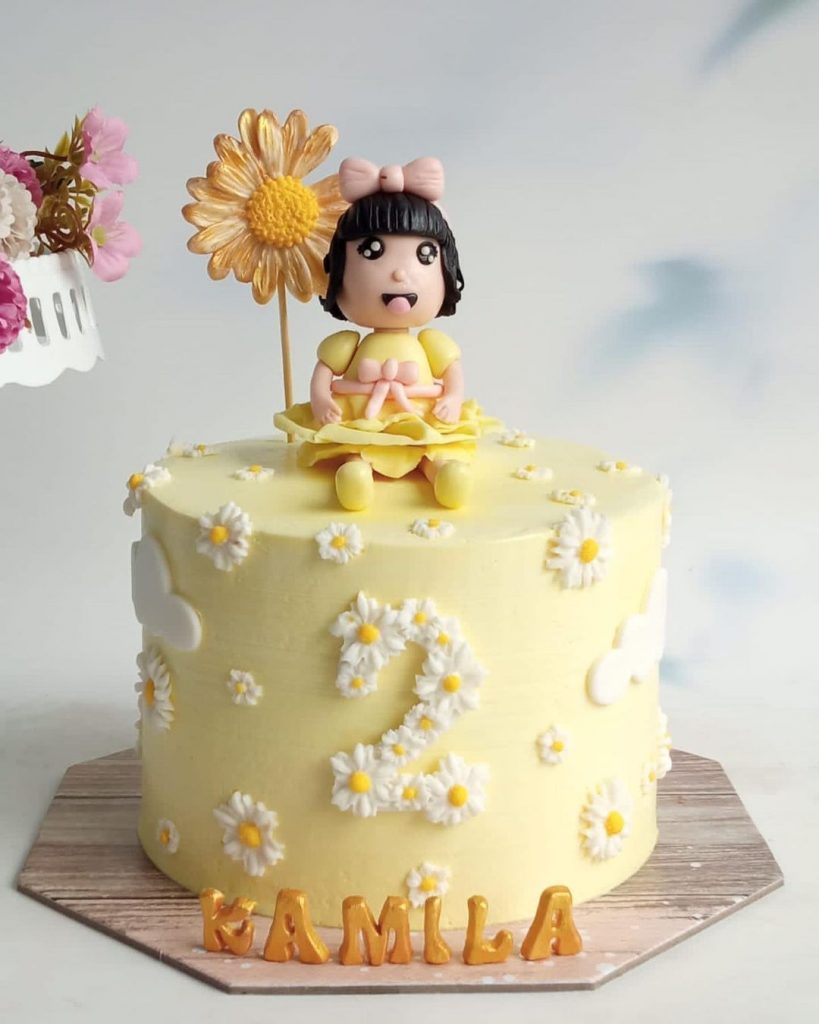 Daisy Birthday Cake Design 2