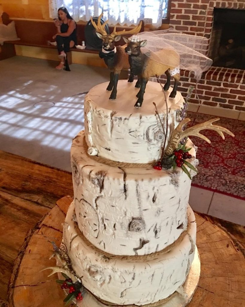 Elk Wedding Cake Design 2