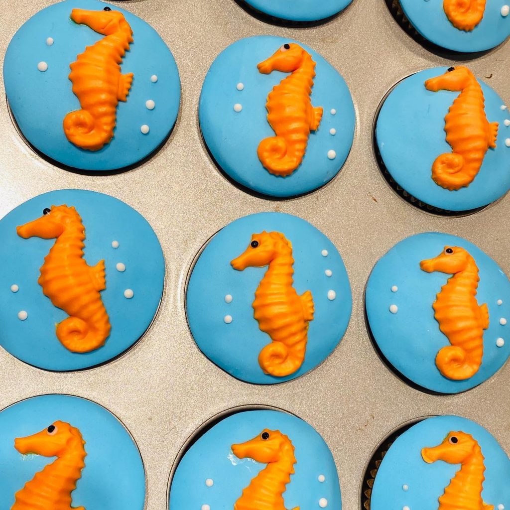 Sea horse Cupcakes