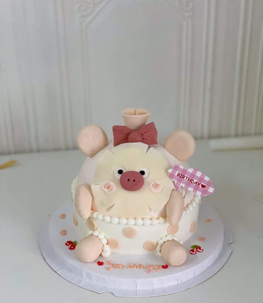 Easy Pig Cake Design