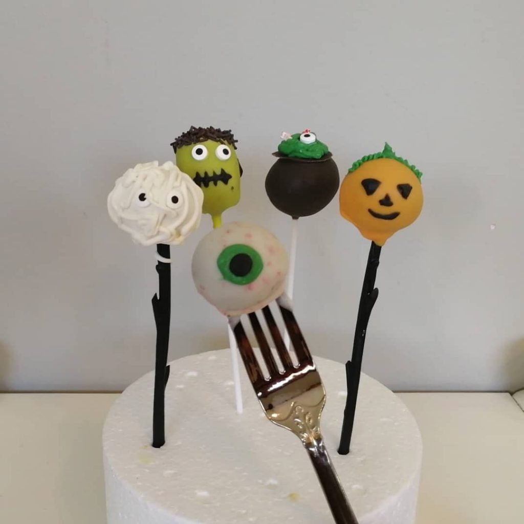 Frankenstein Cake Pops 2
